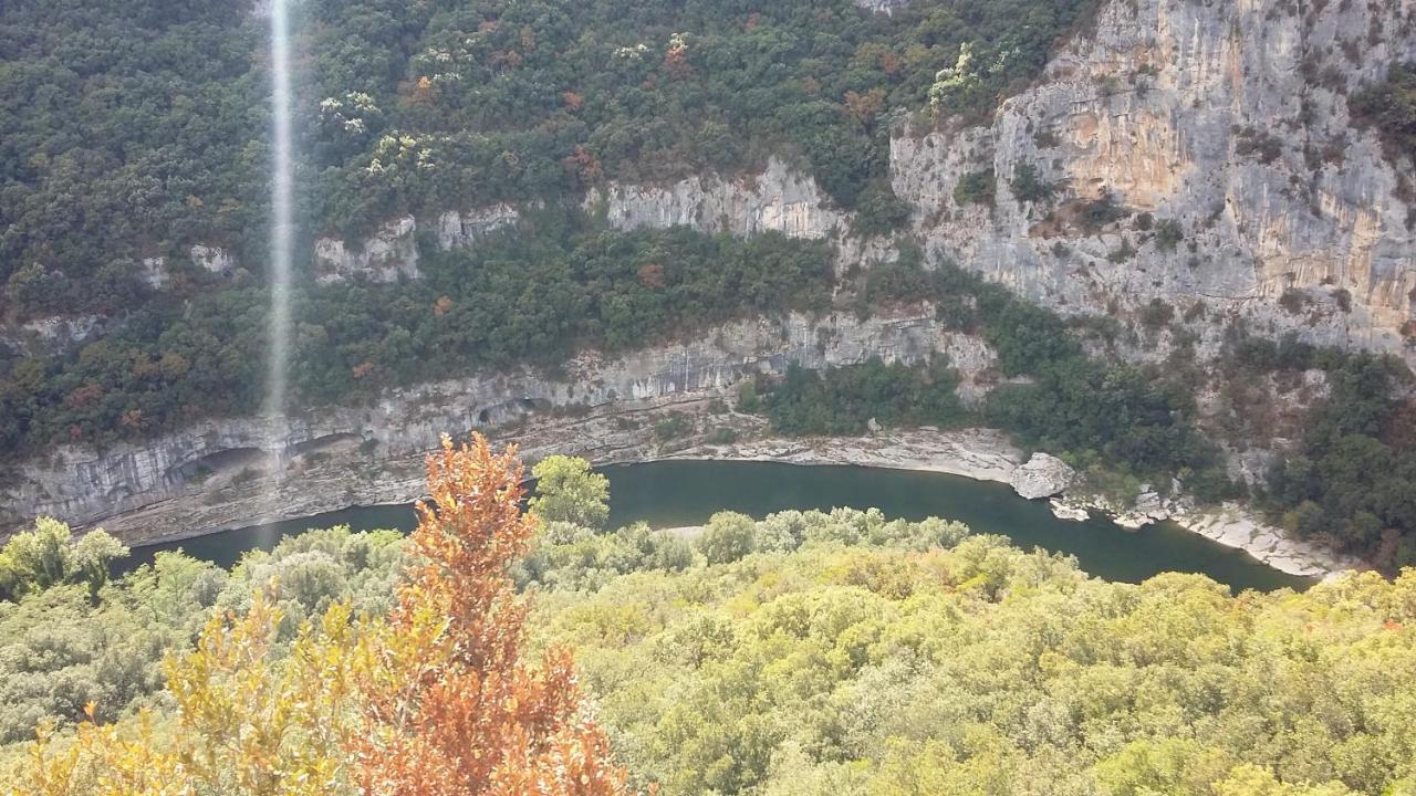 Chambre En Ardeche Du Sud Saint-Remeze Exteriér fotografie